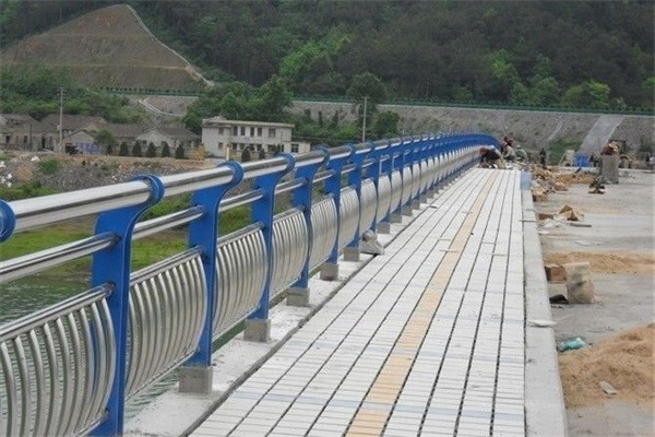 锦州不锈钢桥梁灯光护栏